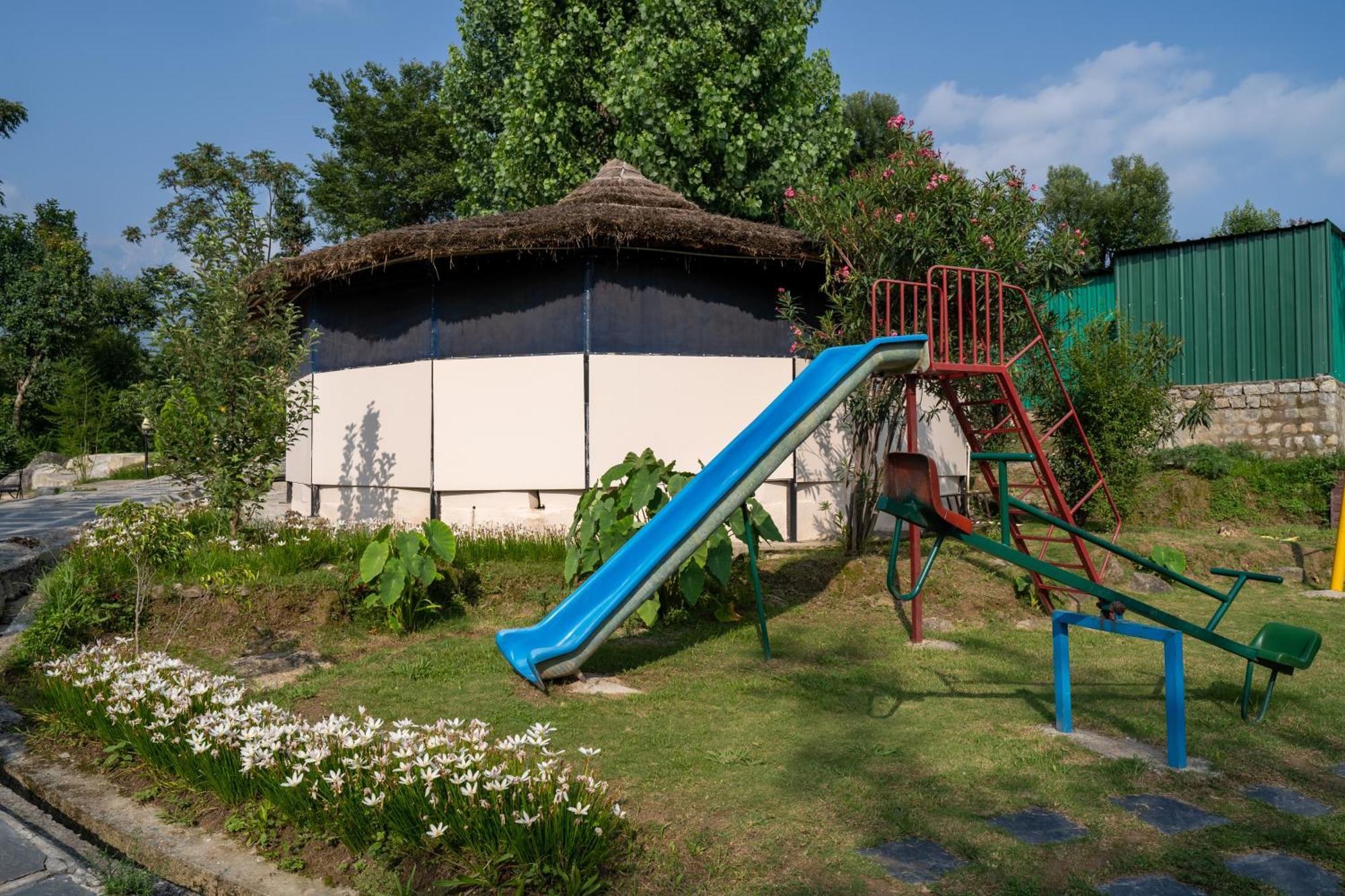 Dev Bhoomi Farms & Cottages Dharamshala Extérieur photo